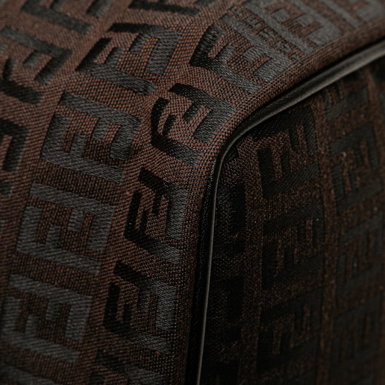 Fendi Zucca Canvas Vanity Bag Bruin