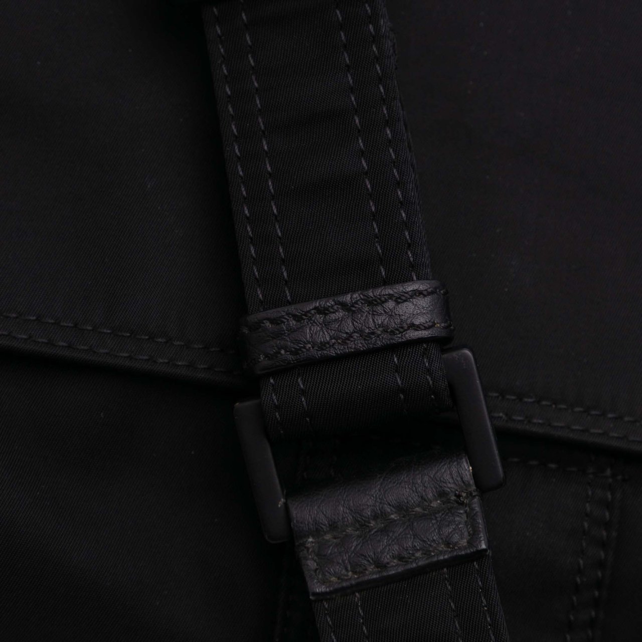 Fendi Medium Econyl Nylon Baguette Crossbody Zwart