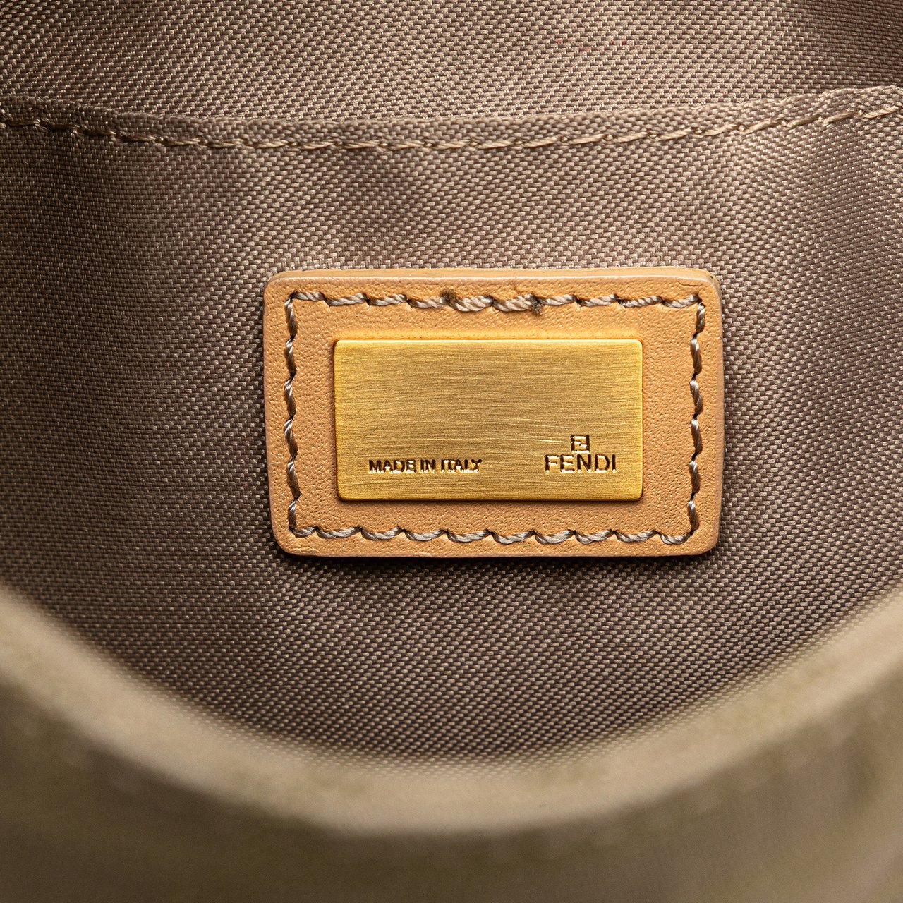 Fendi Zucca Canvas Shoulder Bag Bruin