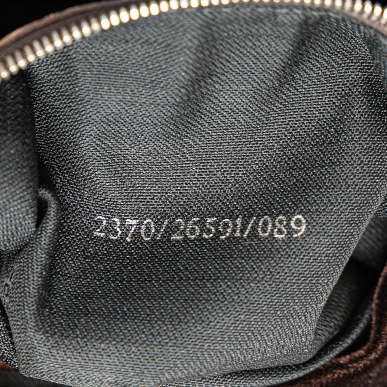 Fendi Velvet Shoulder Bag Bruin