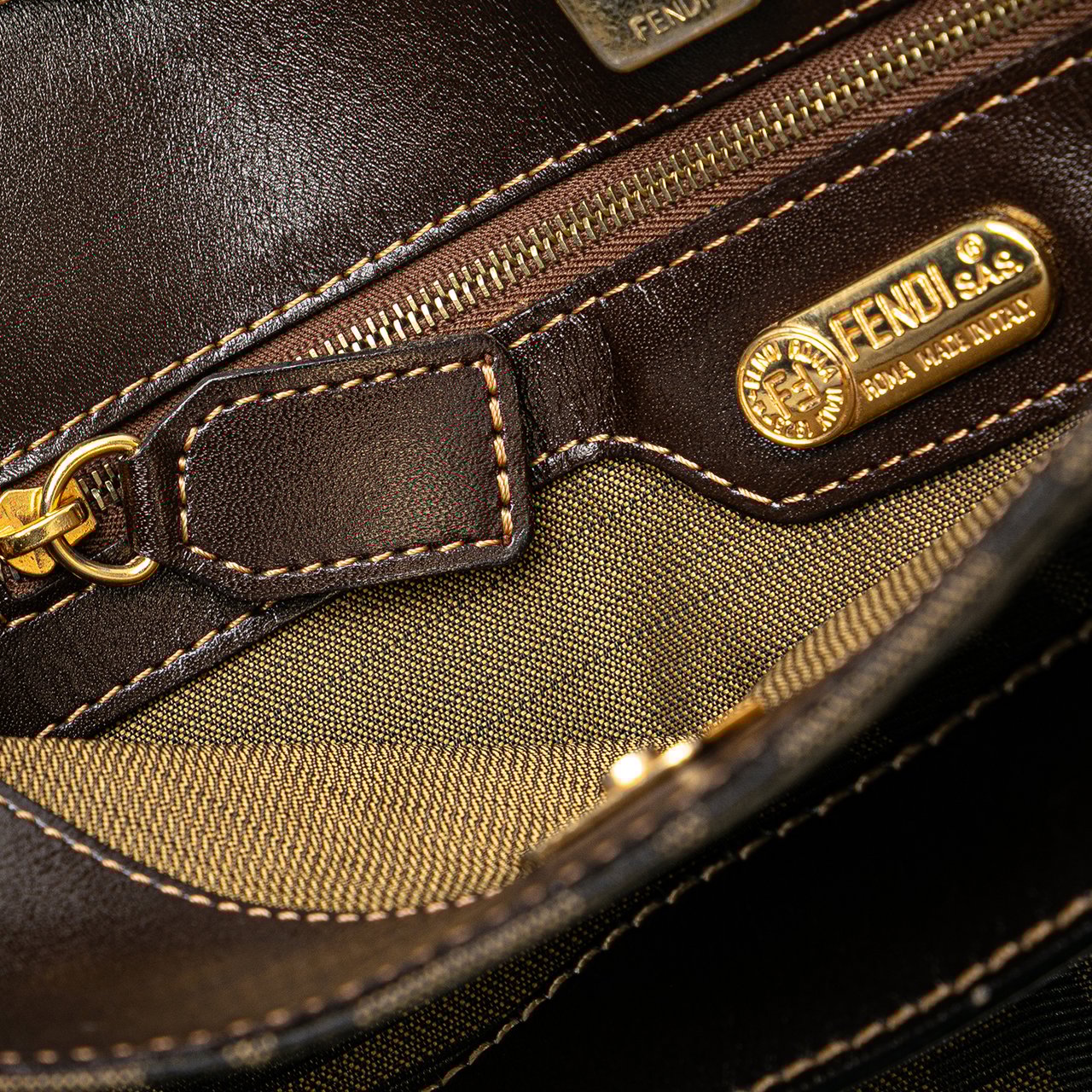 Fendi Zucca Canvas Shoulder Bag Bruin