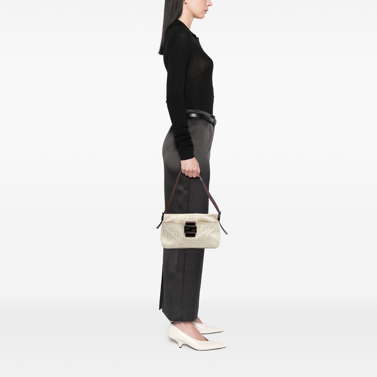 Fendi Zucca Canvas Shoulder Bag Bruin