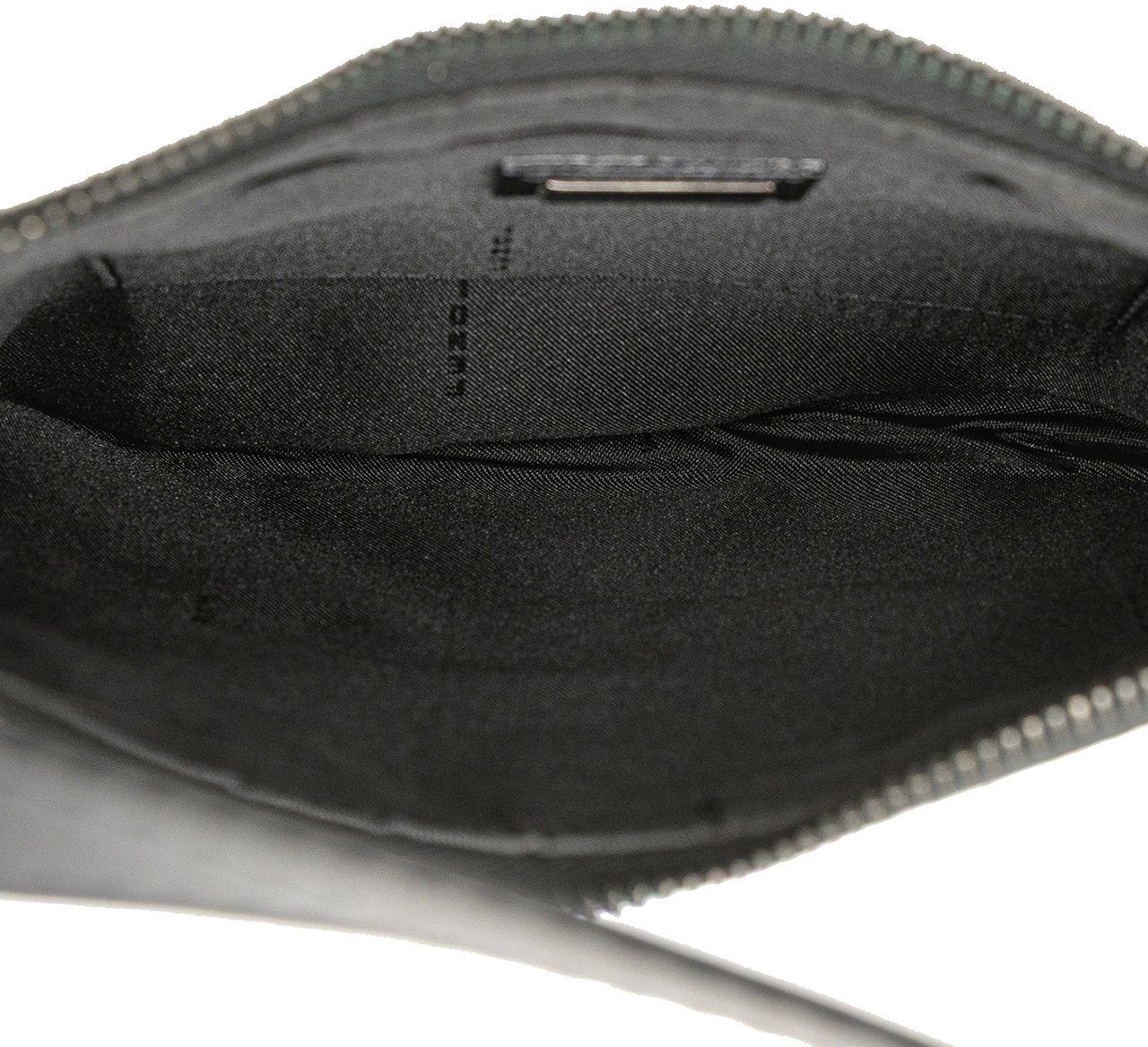 Fendi Zucchino Canvas Oyster Shoulder Bag Zwart