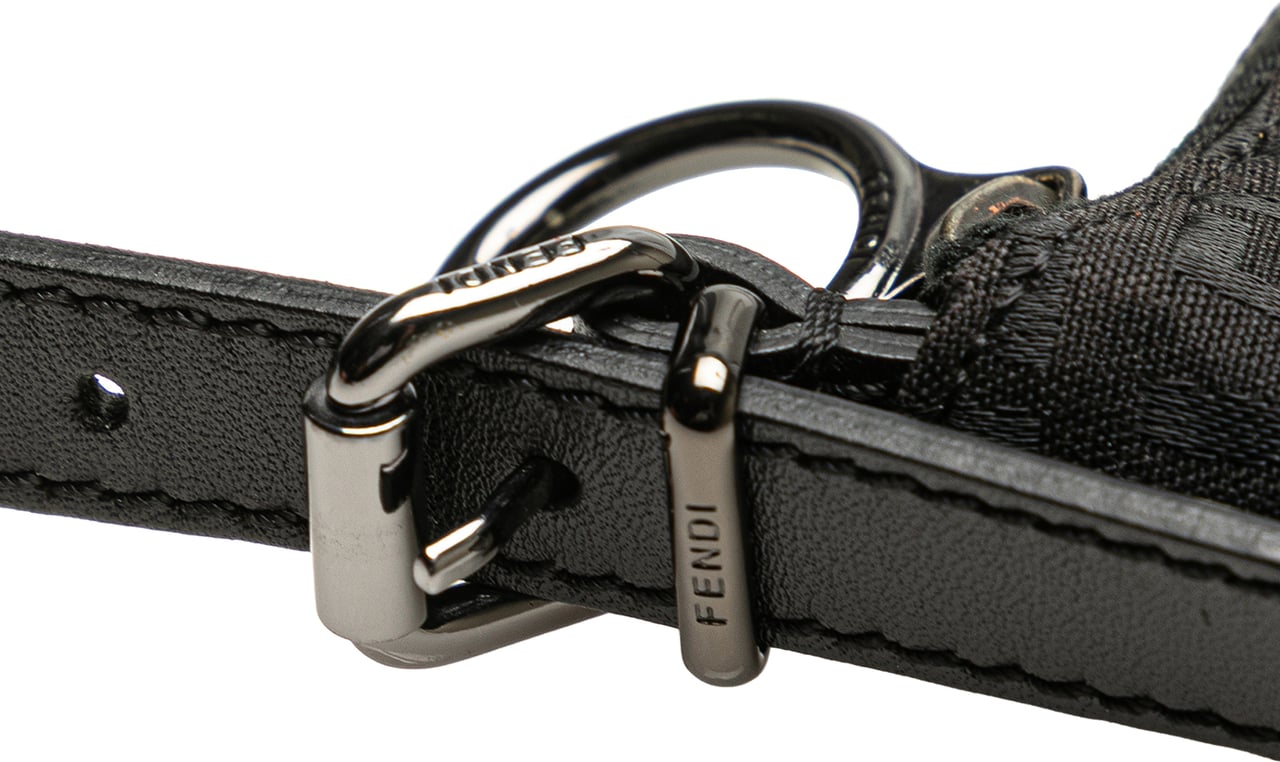 Fendi Zucchino Canvas Oyster Shoulder Bag Zwart