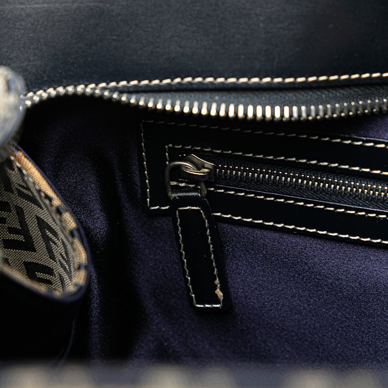 Fendi Zucchino Canvas Handbag Grijs