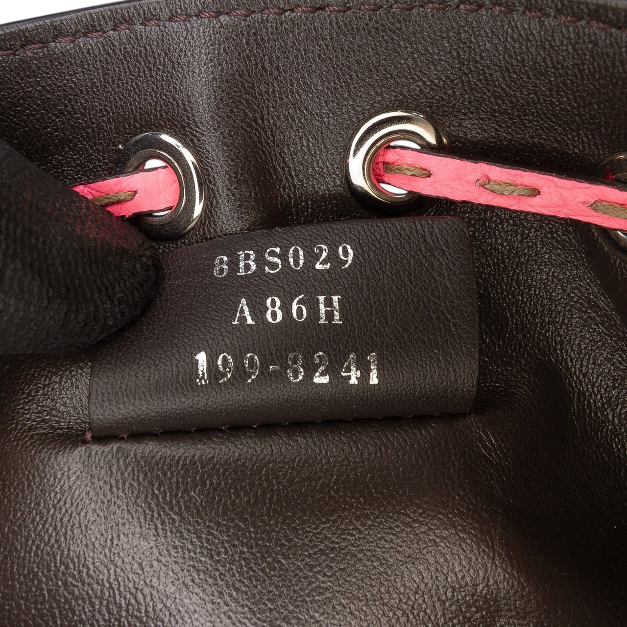 Fendi Mini Leather Mon Tresor Pocket Bucket Bag Roze