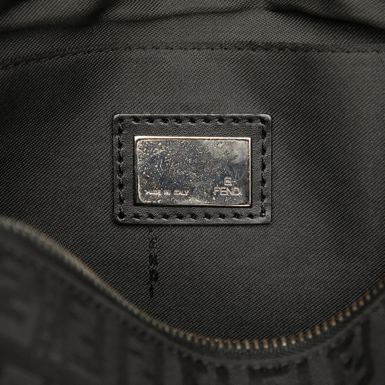 Fendi Zucchino Canvas Pochette Zwart