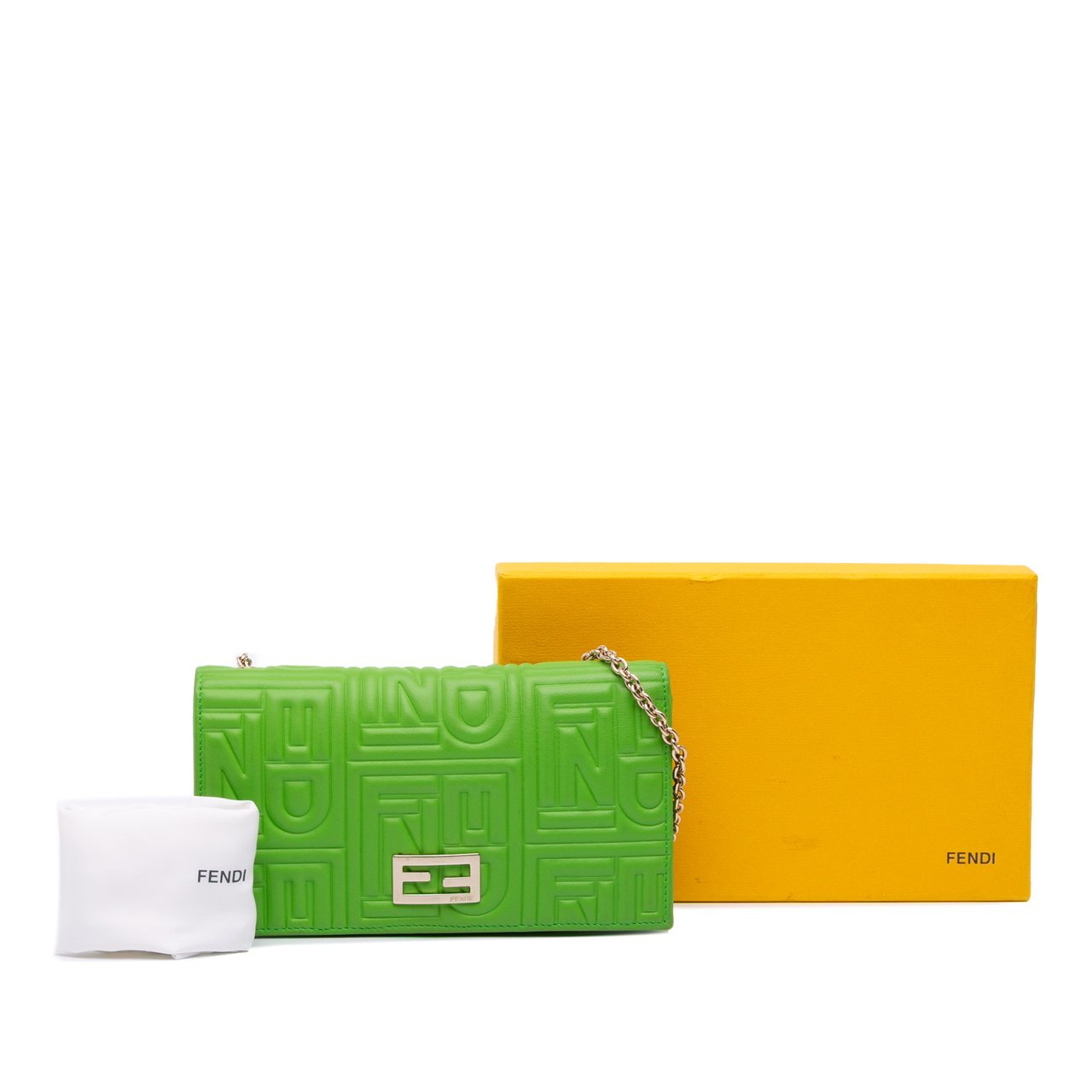 Fendi Nappa Logo Embossed Long Wallet On Chain Groen