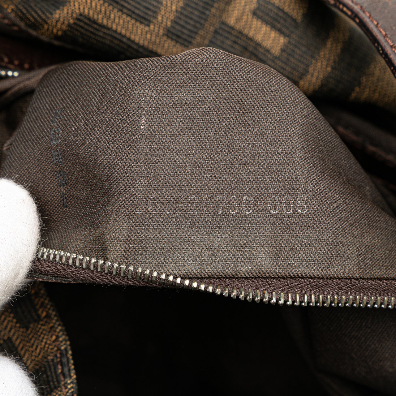 Fendi Zucca Canvas Shoulder Bag Bruin