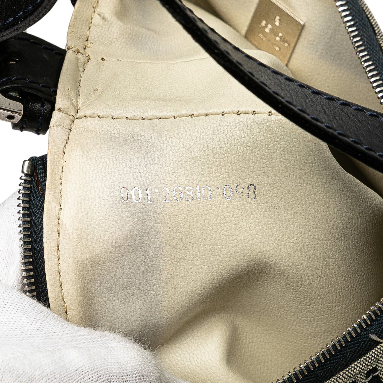 Fendi Zucchino Canvas Pochette Grijs