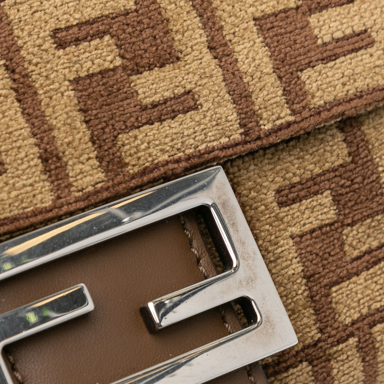 Fendi Zucca Wool Chain Midi Baguette Bruin