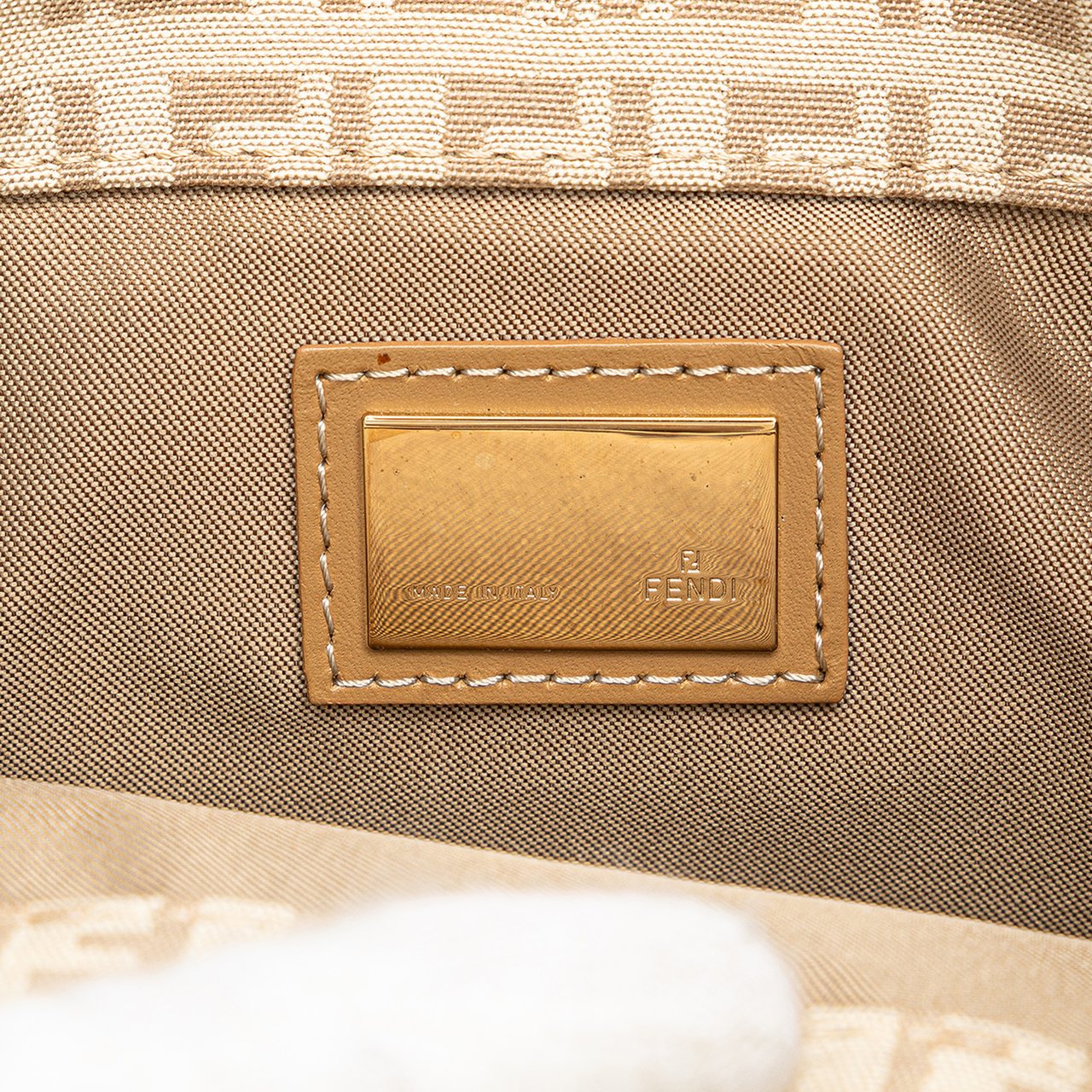 Fendi Zucchino Canvas Shoulder Bag Bruin