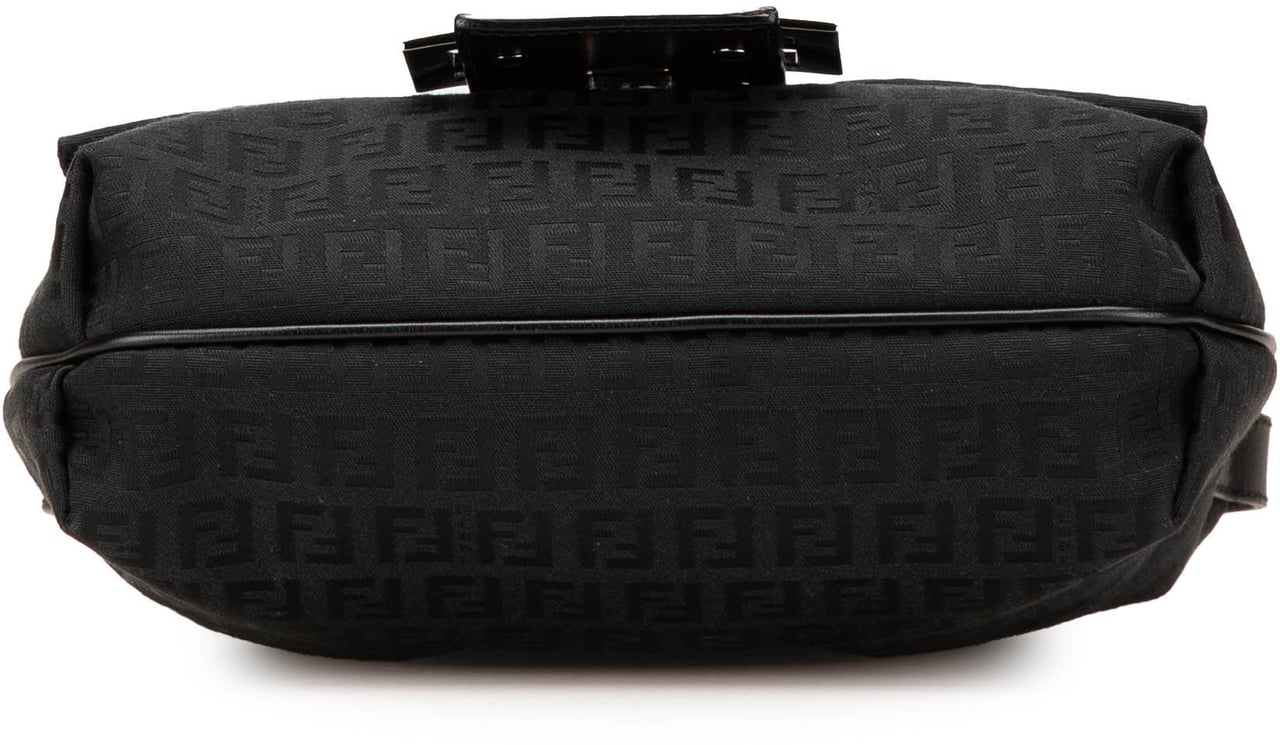 Fendi Zucchino Canvas Crossbody Zwart