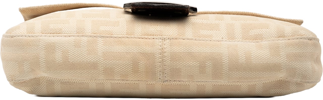 Fendi Zucca Canvas Baguette Bruin