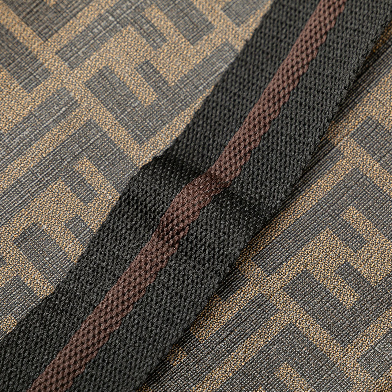 Fendi Zucca Coated Canvas Crossbody Bruin