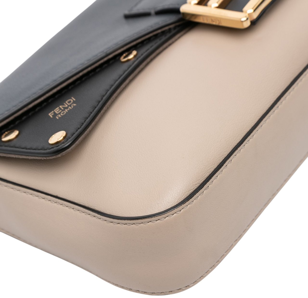 Fendi Medium Calfskin Flip Baguette Bruin