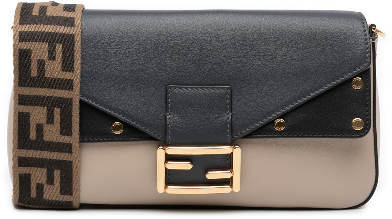 Fendi Medium Calfskin Flip Baguette Bruin