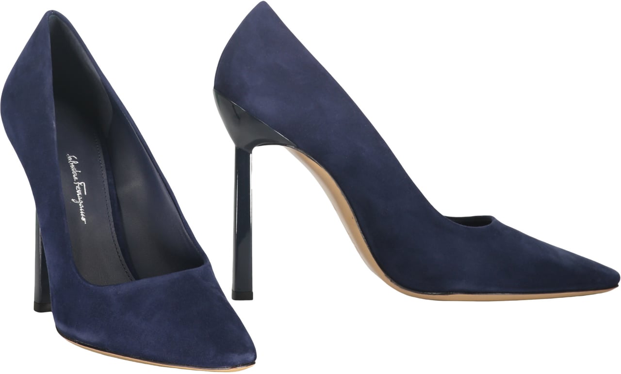 Ferragamo Suede pumps Zwart