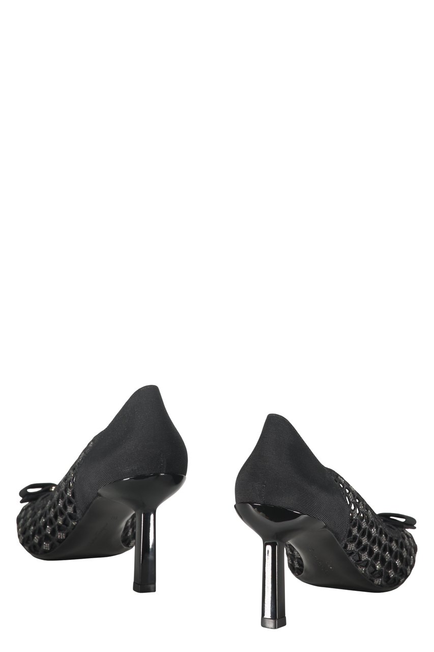 Ferragamo Fabric pumps Zwart