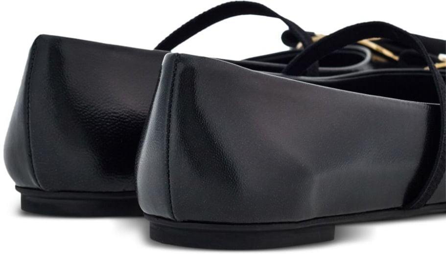 Ferragamo Flat Shoes Black Zwart