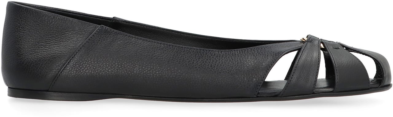 Ferragamo Leather ballet flats Zwart
