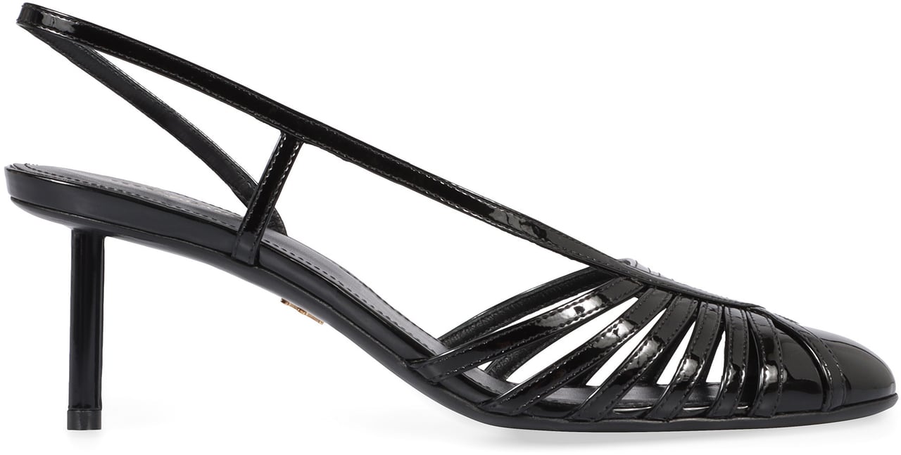 Ferragamo Patent leather pumps Zwart