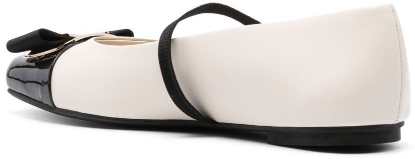 Ferragamo Flat Shoes Beige Beige