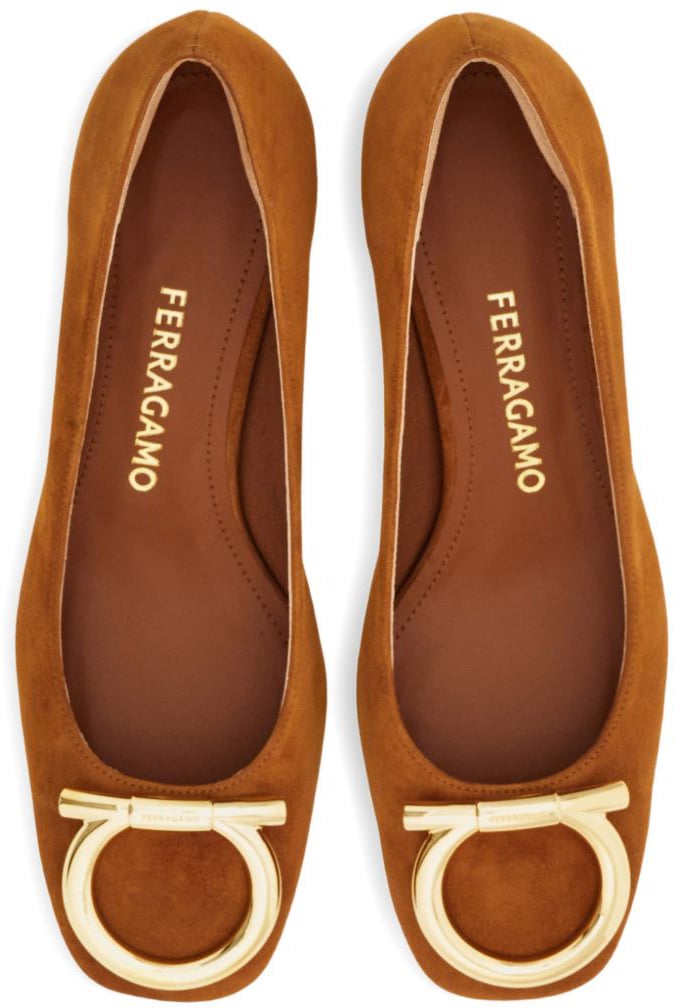 Ferragamo With Heel Luggage Beige