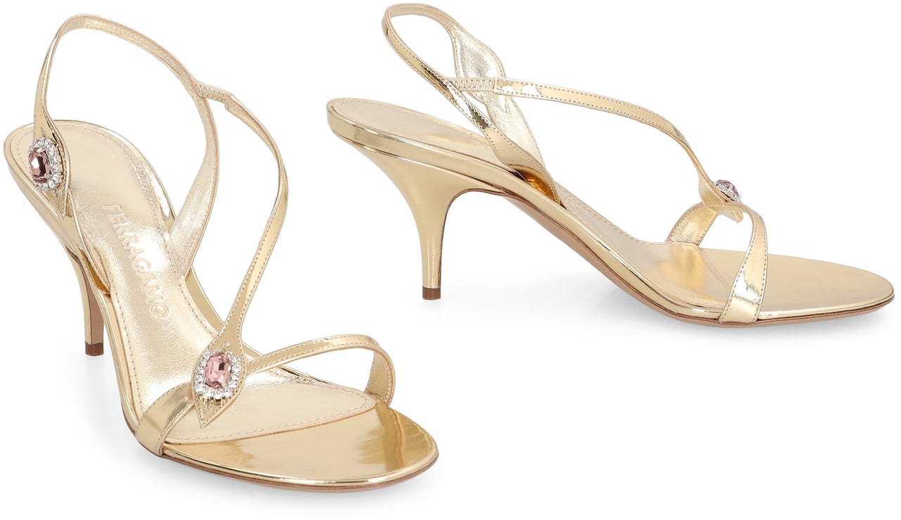 Ferragamo Laminated leather sandals Goud