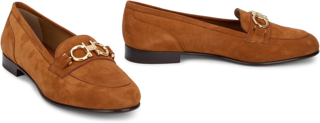 Ferragamo Moccasin decoration Gancini in suede leather Neutraal