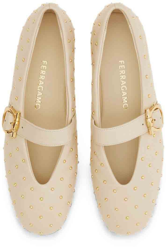 Ferragamo Flat Shoes Ecru Wit