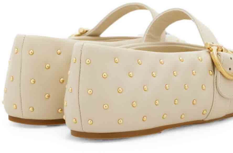 Ferragamo Flat Shoes Ecru Wit