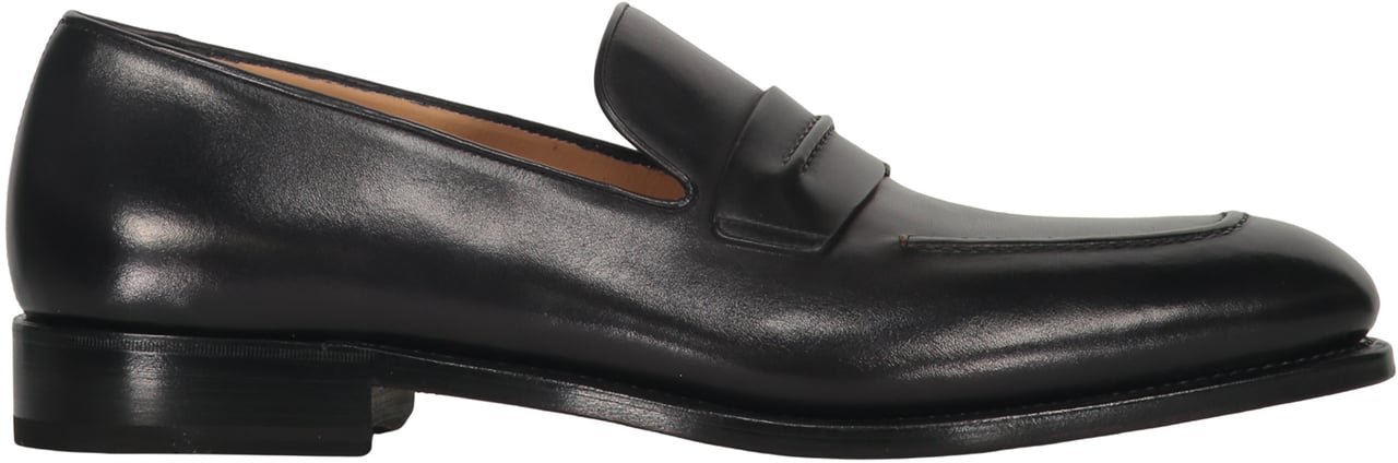Ferragamo Leather loafers Zwart
