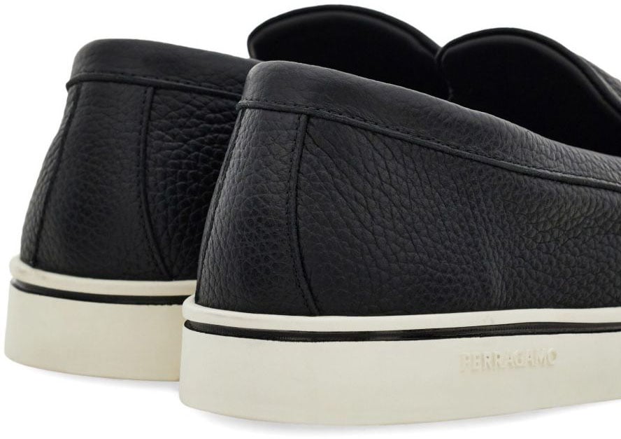 Ferragamo Flat Shoes Black Zwart