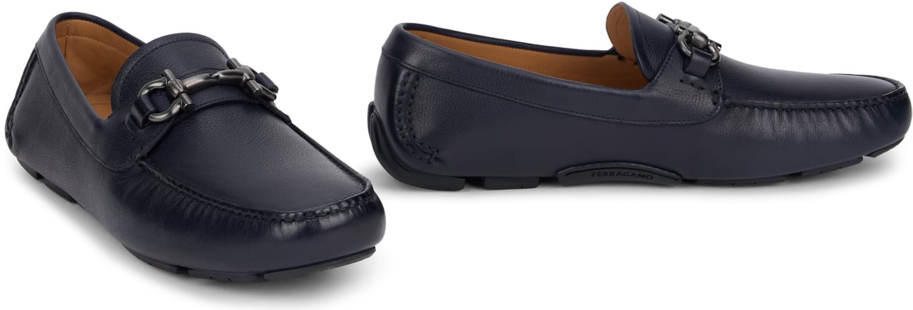 Ferragamo Moccasins Gancini ornament driver Zwart
