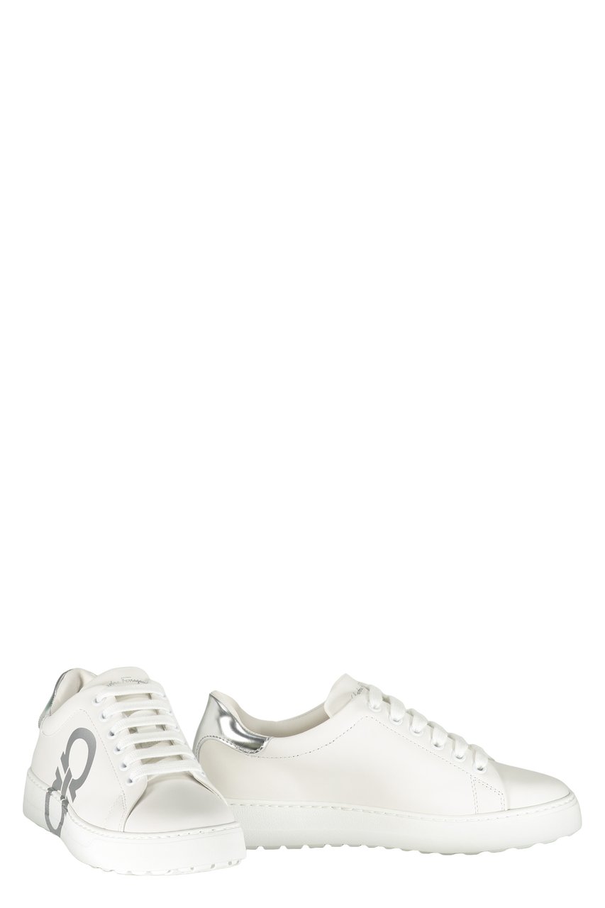 Ferragamo Leather low-top sneakers Wit