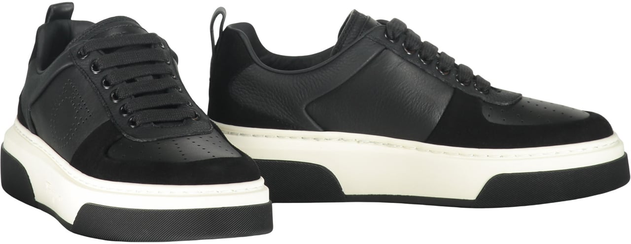 Ferragamo Leather low-top sneakers Zwart