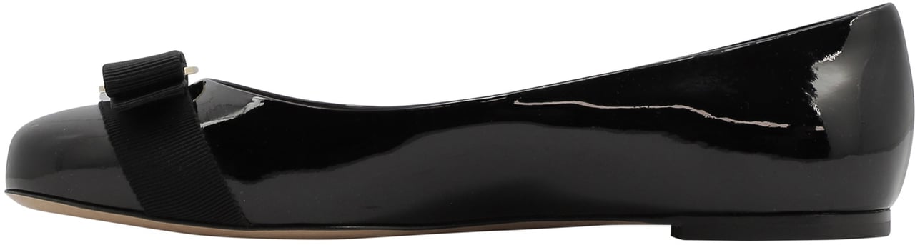 Ferragamo Ballerinas Zwart
