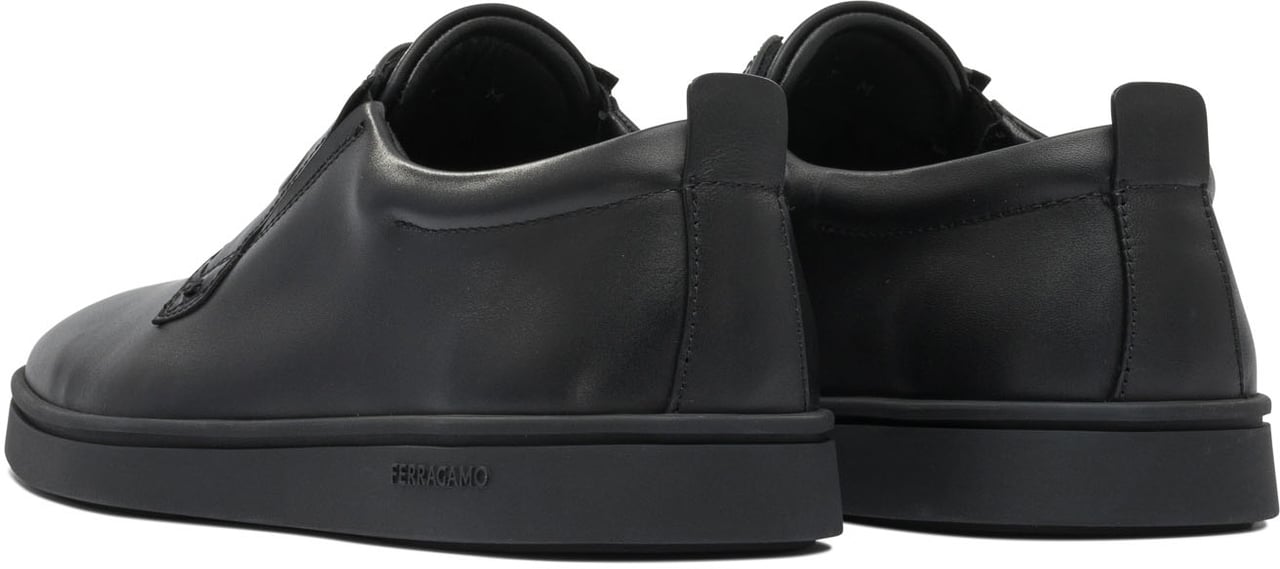 Ferragamo Loafers & Slippers Zwart