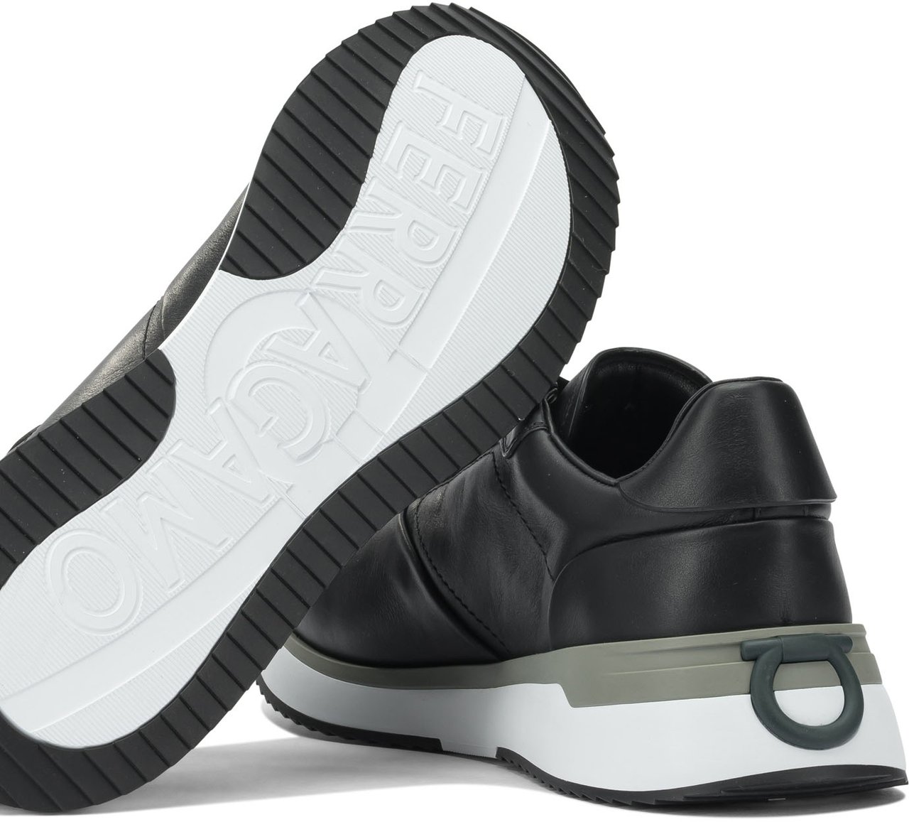 Ferragamo Sneakers & Slip-On Zwart