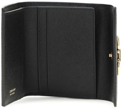 Ferragamo Ferragamo Black Calf Leather Bos Taurus Wallet Zwart