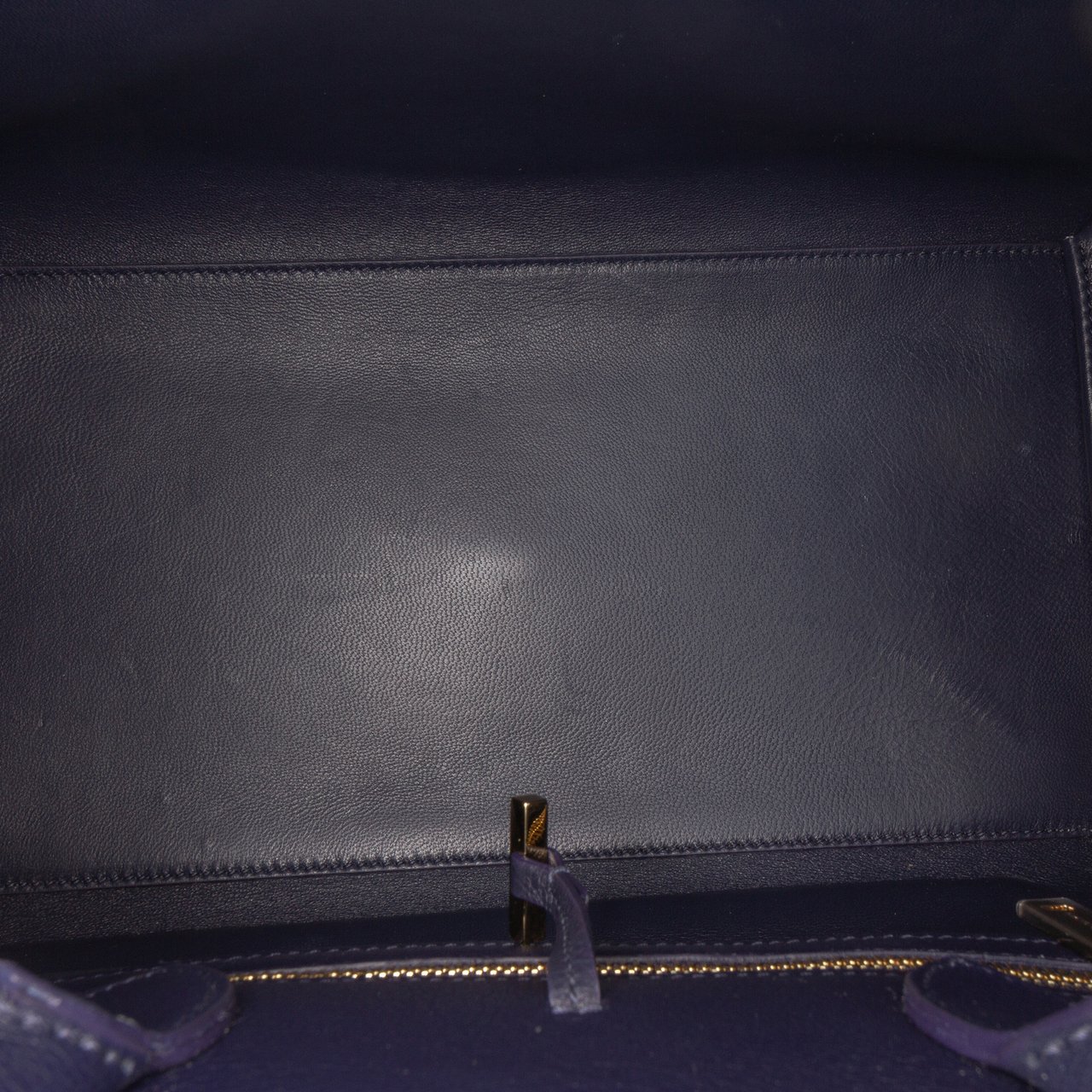 Ferragamo Small Leather Hug Satchel Zwart