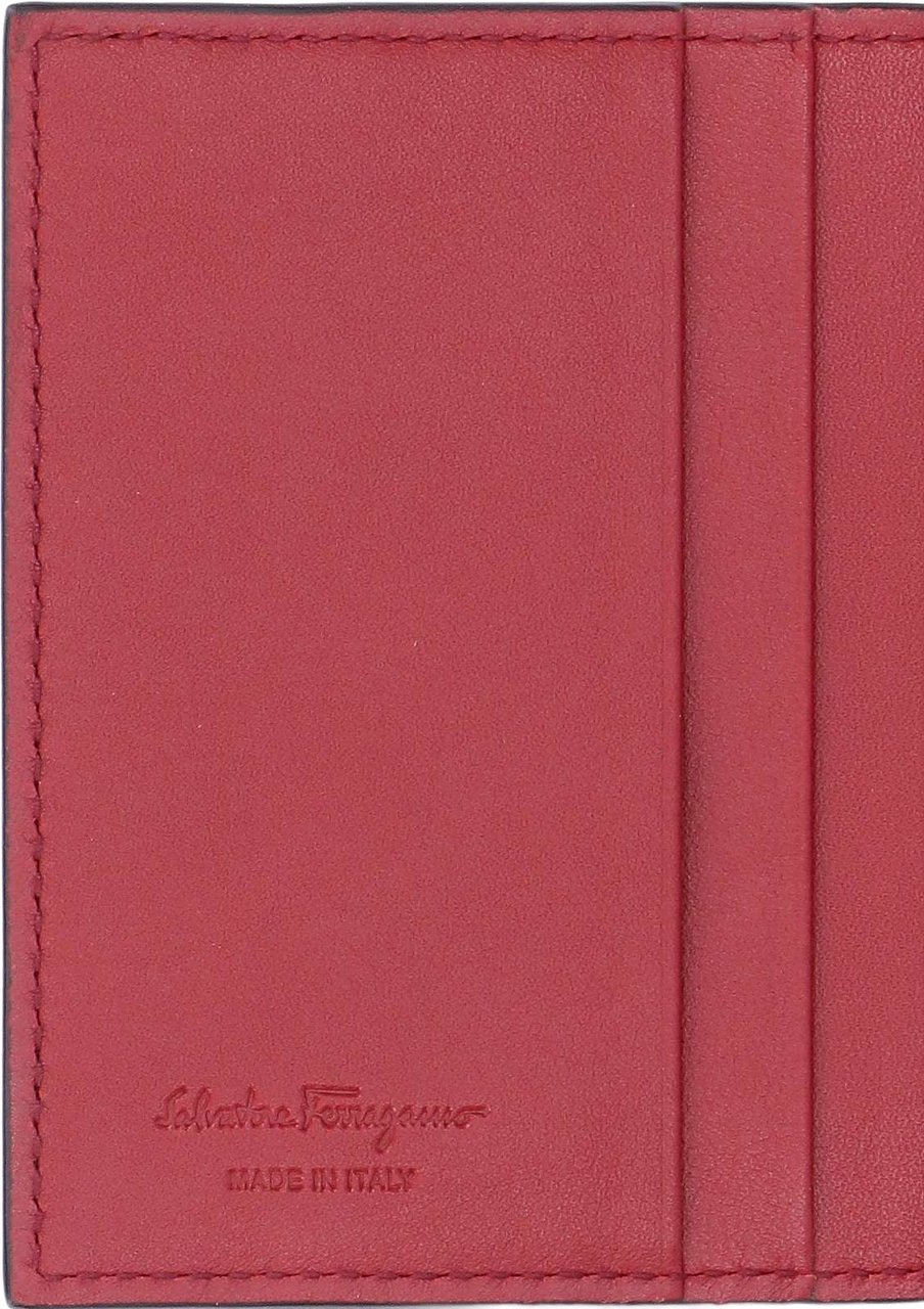 Ferragamo Black Gancini Pebbled Leather Bi-Fold Wallet Zwart