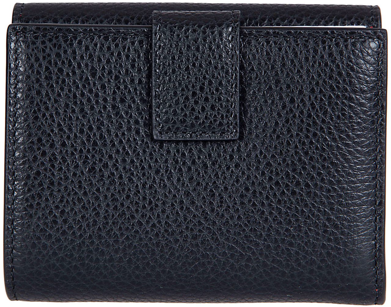 Ferragamo Pebbled Calf Leather Wallet with Double Gancini Buckle Zwart