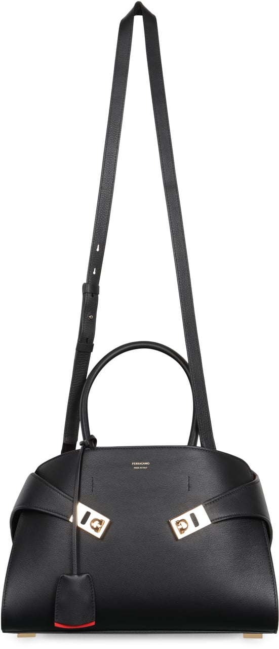 Ferragamo Hug S leather handbag Zwart