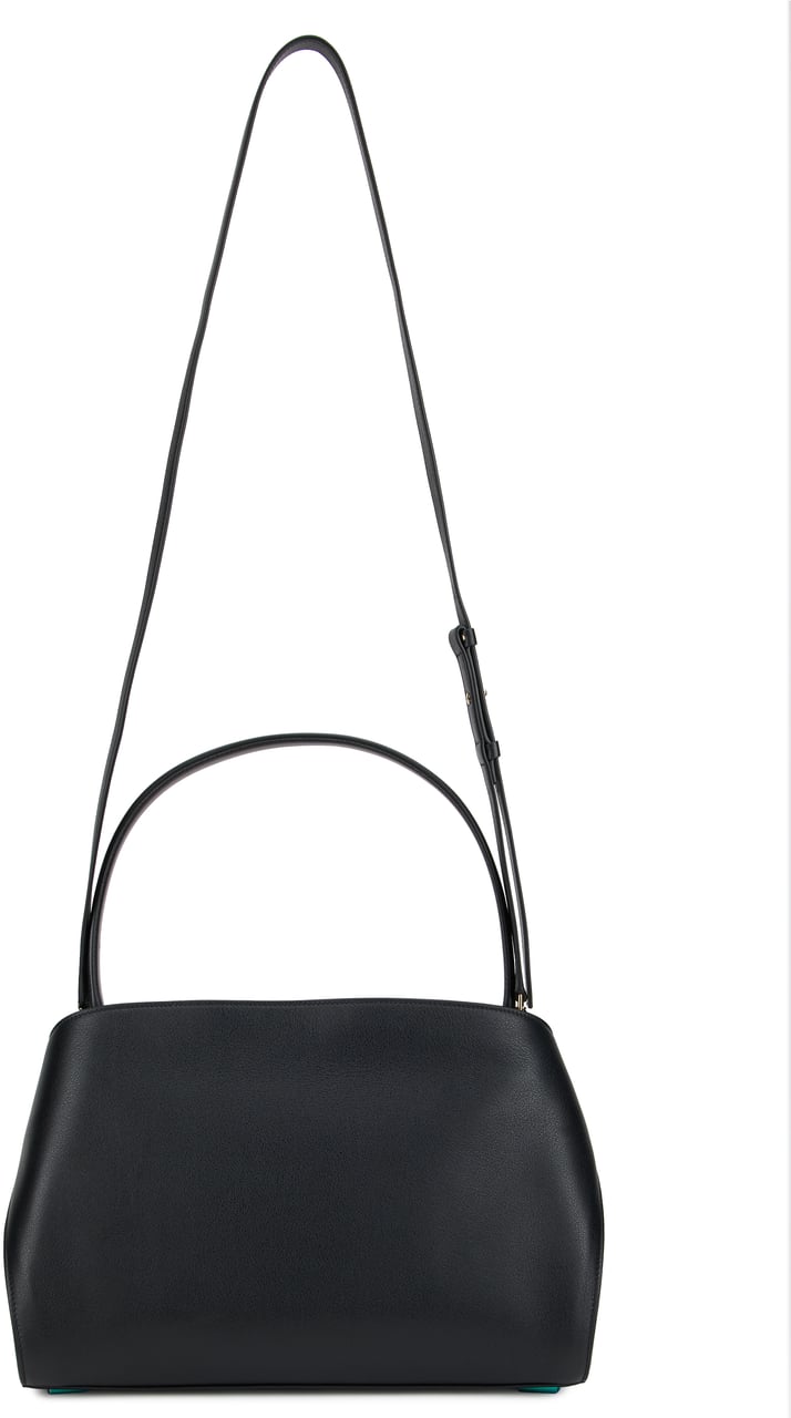 Ferragamo Hug M shoulder bag in leather Zwart