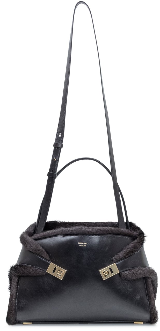 Ferragamo Ferragamo Borsa Hug in Pelle e Pelliccia Nera Zwart