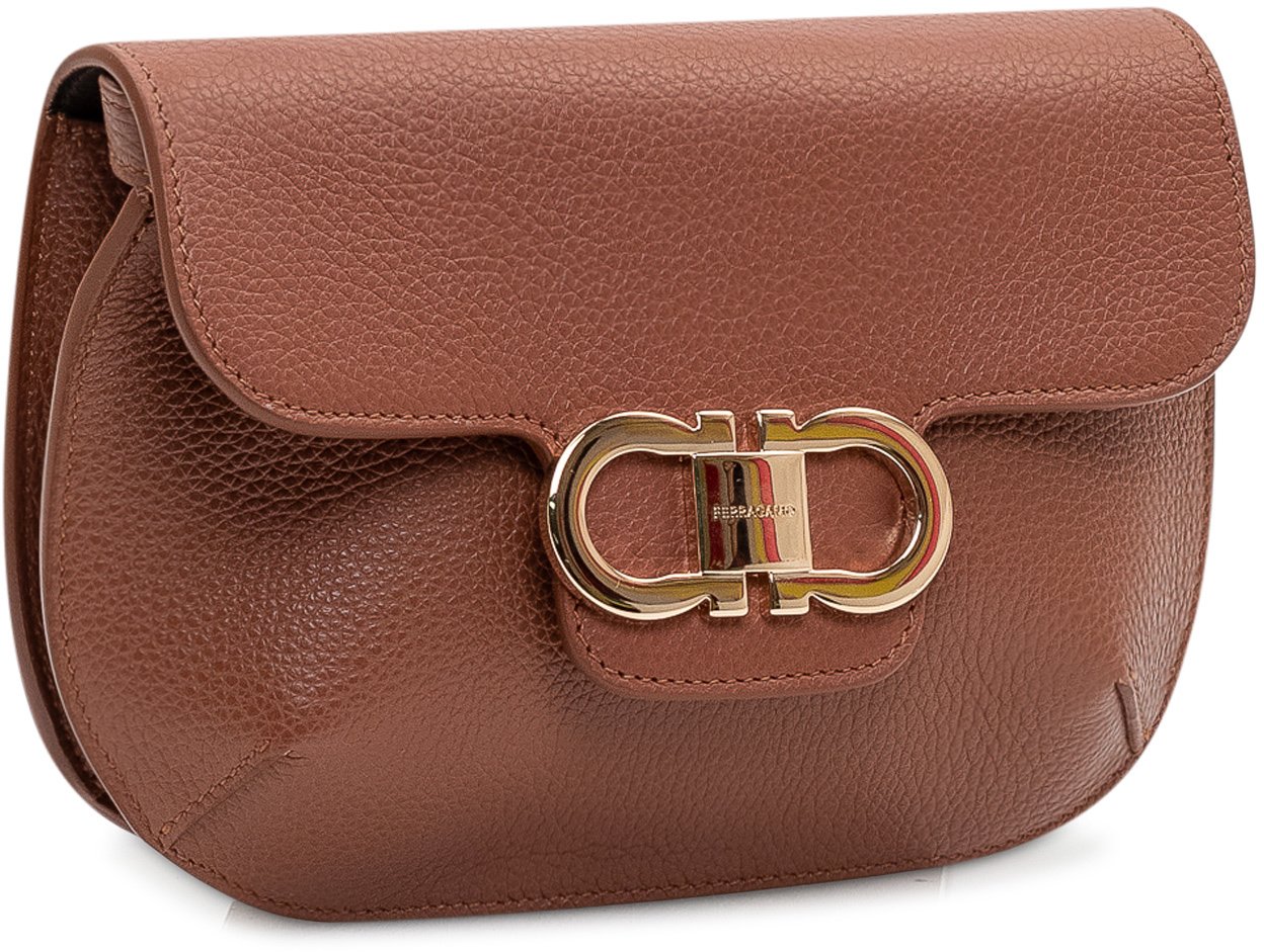 Ferragamo Borsa Lizzy con Patta e Chiusura in Metallo Beige