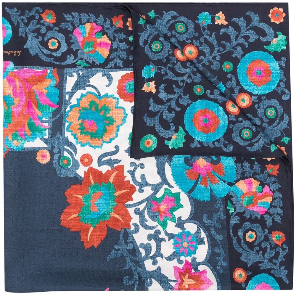 Ferragamo Scarfs Blue Blauw