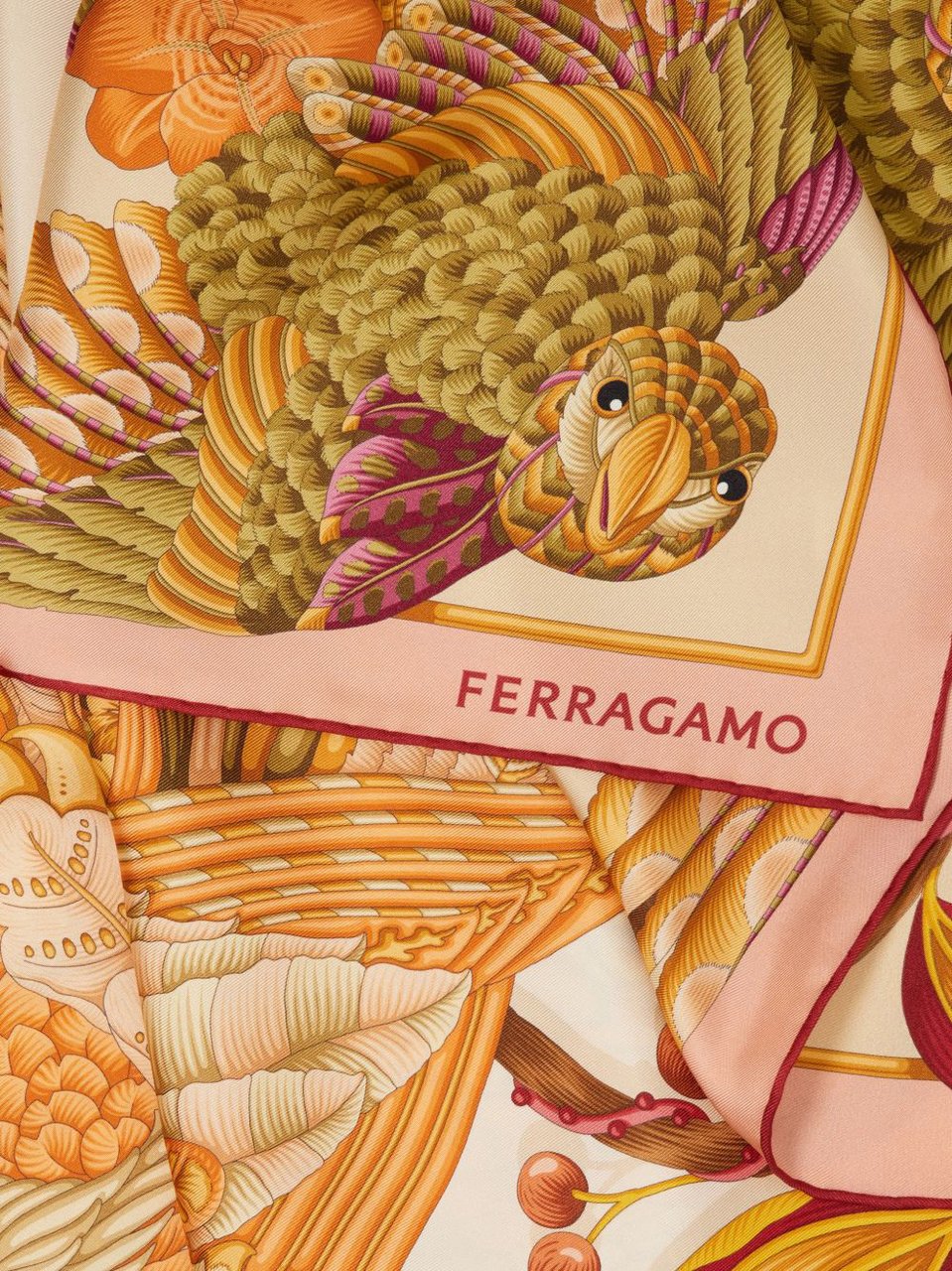 Ferragamo Scarfs Avorio Divers